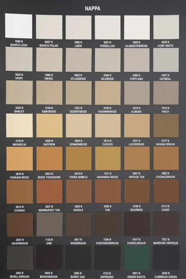 Katalog próbek skór w odcieniach brązu